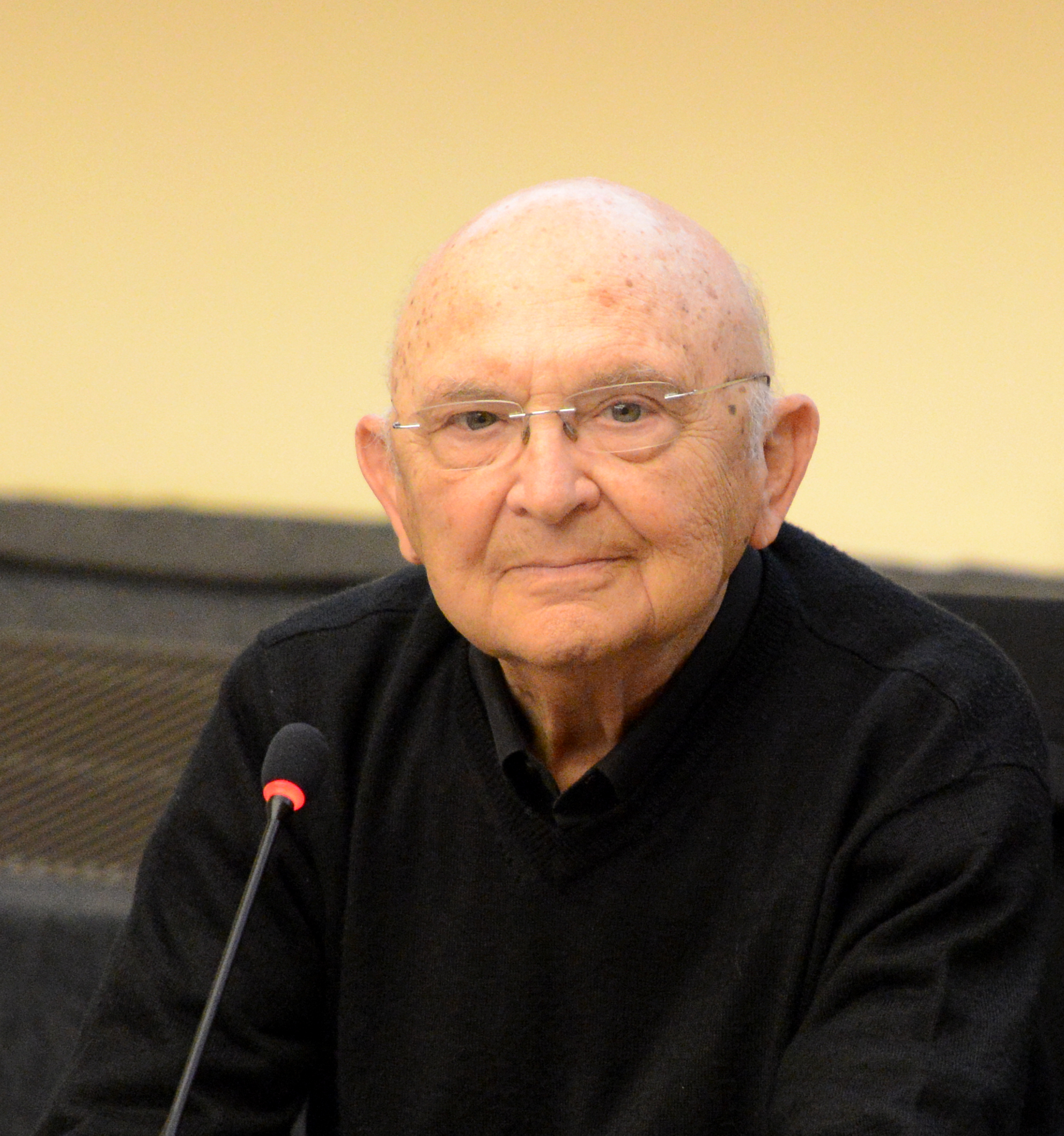 Aharon Appelfeld photo