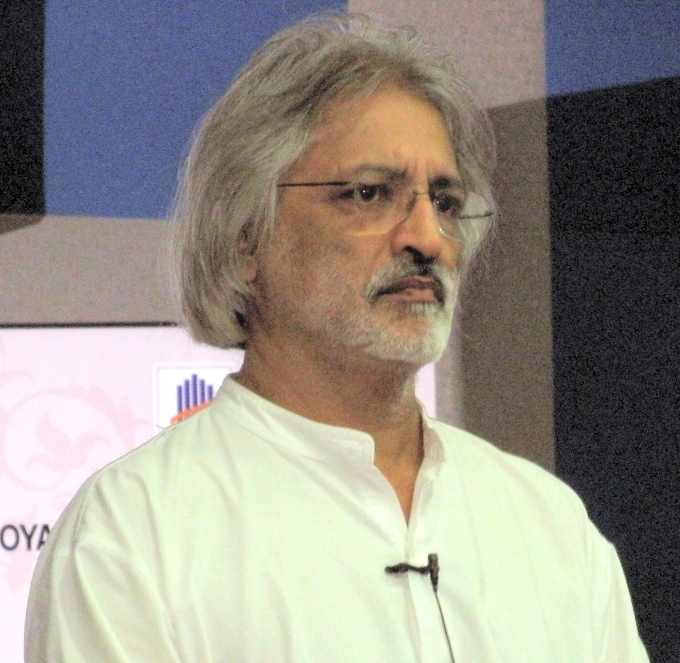 Anand Patwardhan photo