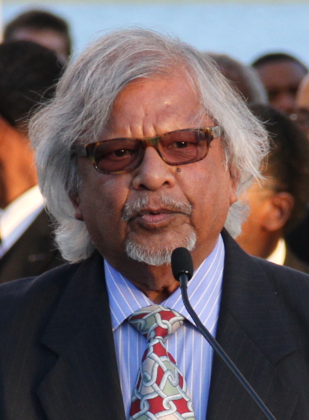 Arun Gandhi photo