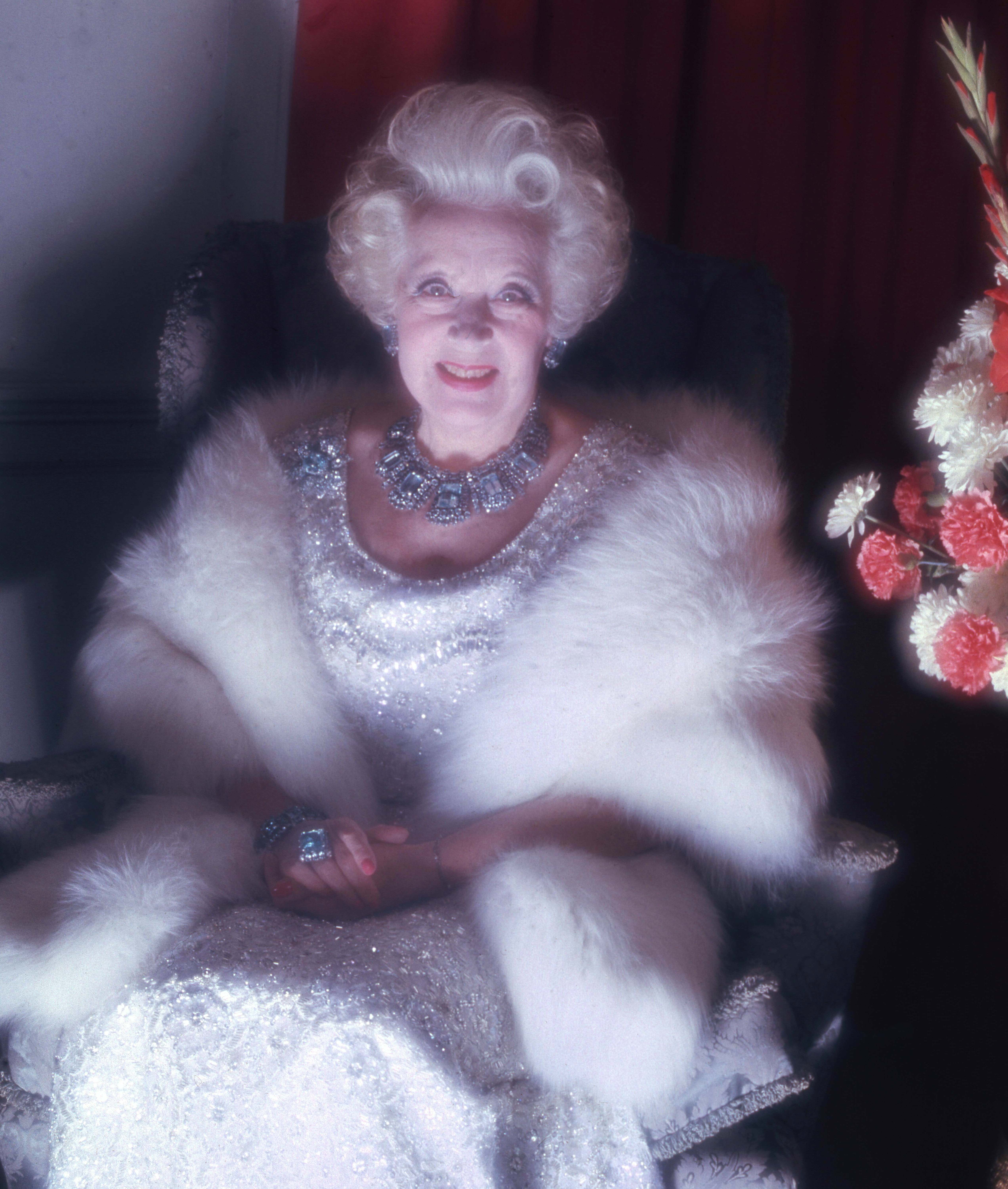 Barbara Cartland photo