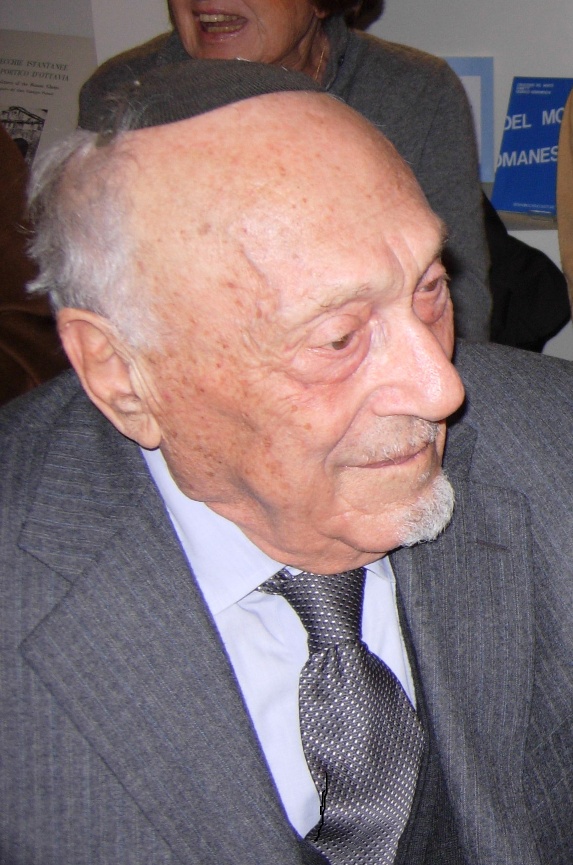 Elio Toaff photo