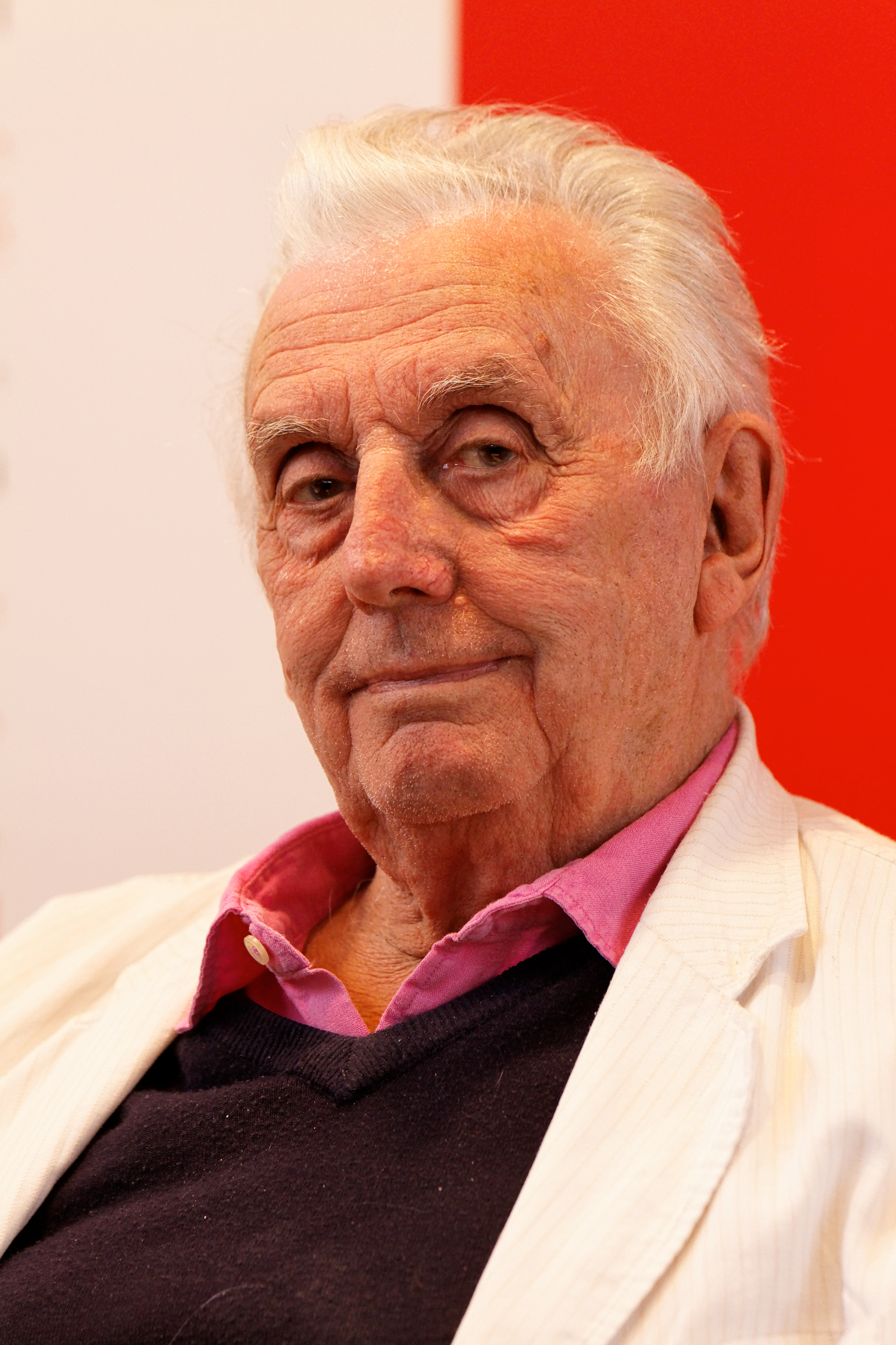 Gilles Lapouge photo