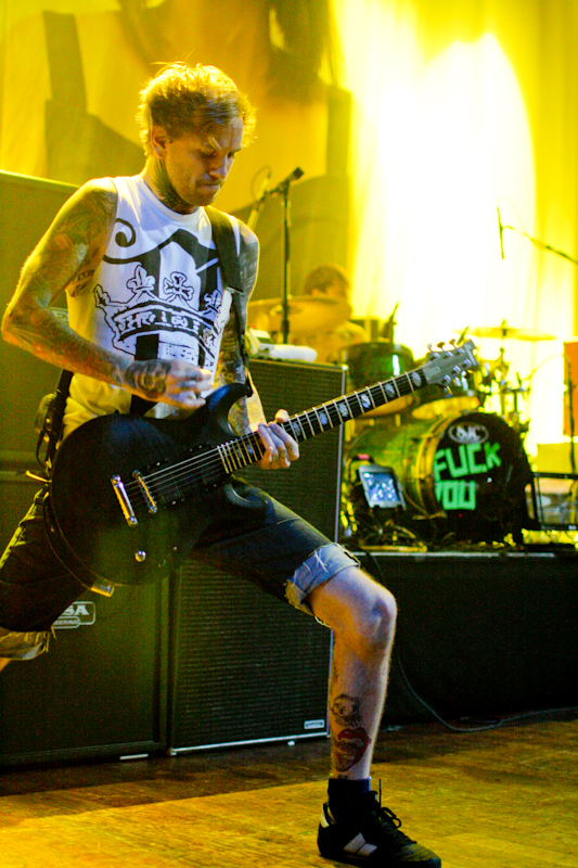 Jona Weinhofen photo