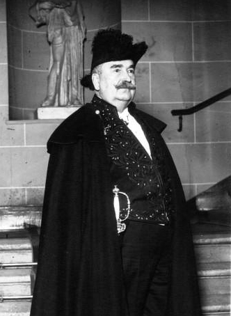 Louis Bertrand photo