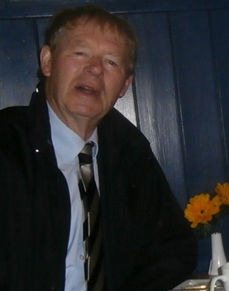 Mícheál Ó Muircheartaigh photo