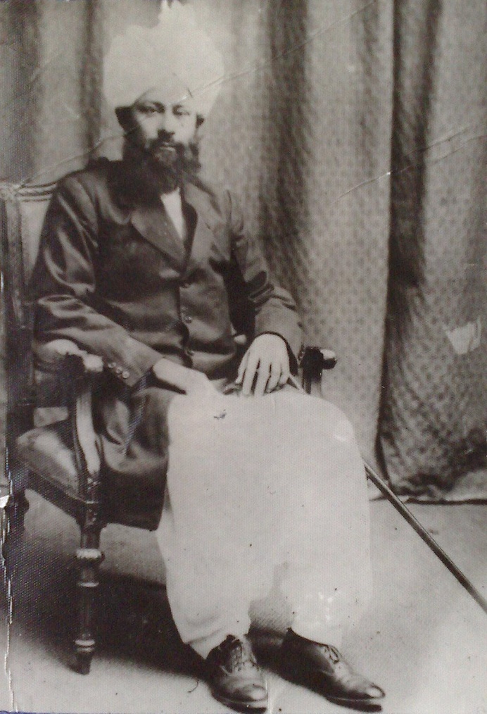 Mirza Basheer-ud-Din Mahmood Ahmad photo