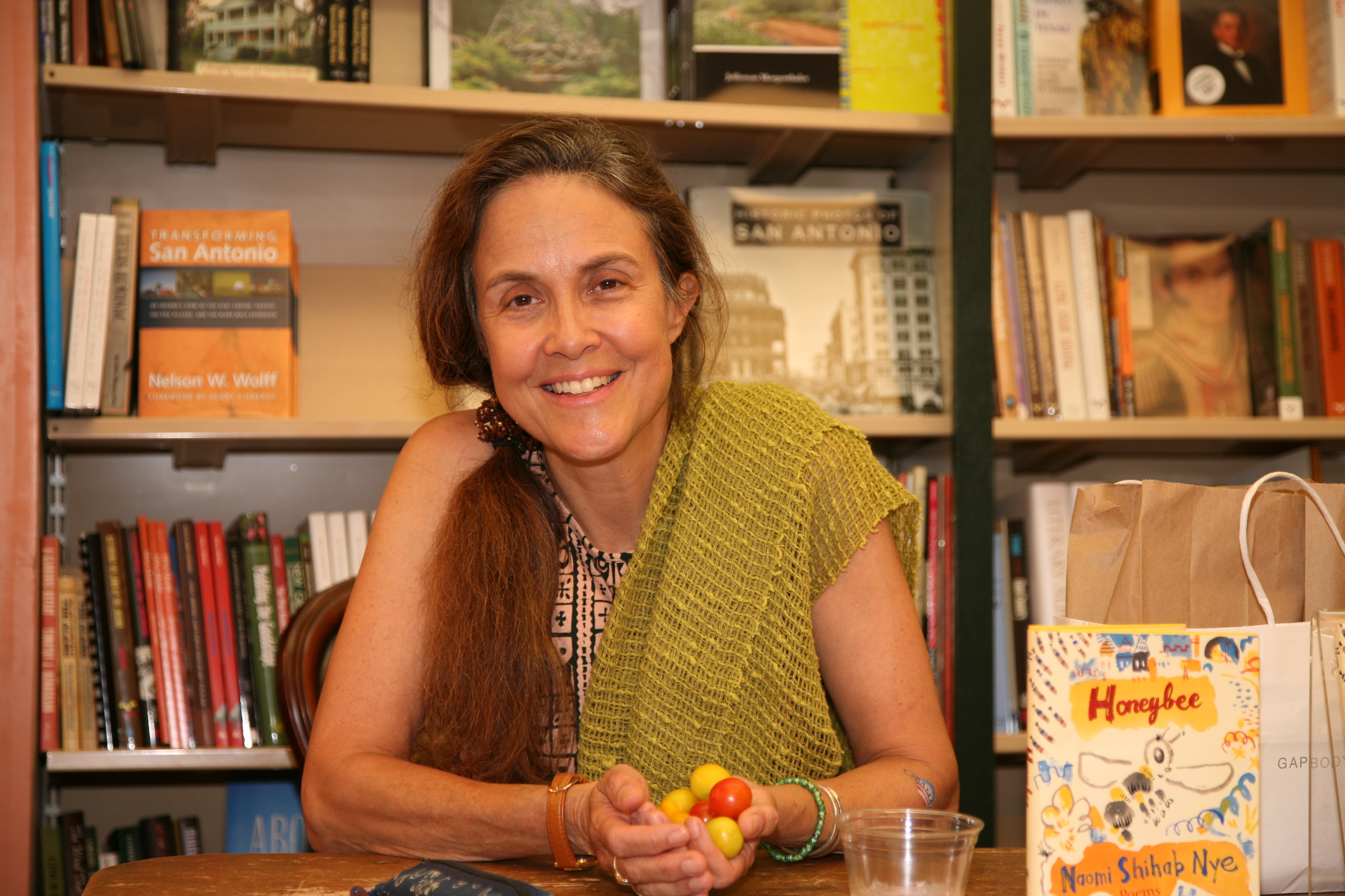 Naomi Shihab Nye photo