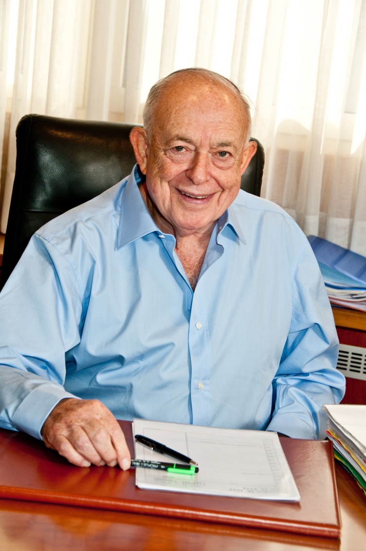 Isi Leibler photo
