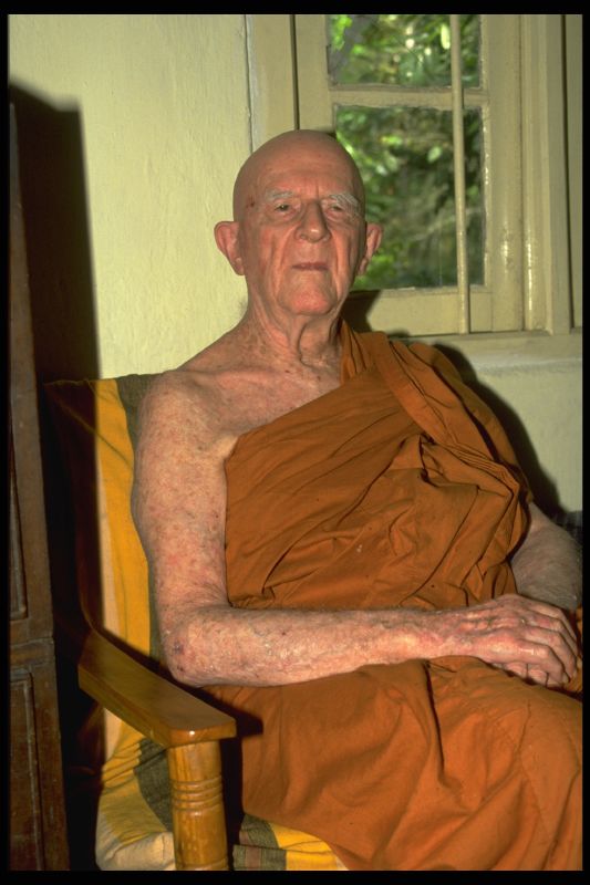 Nyanaponika Thera photo