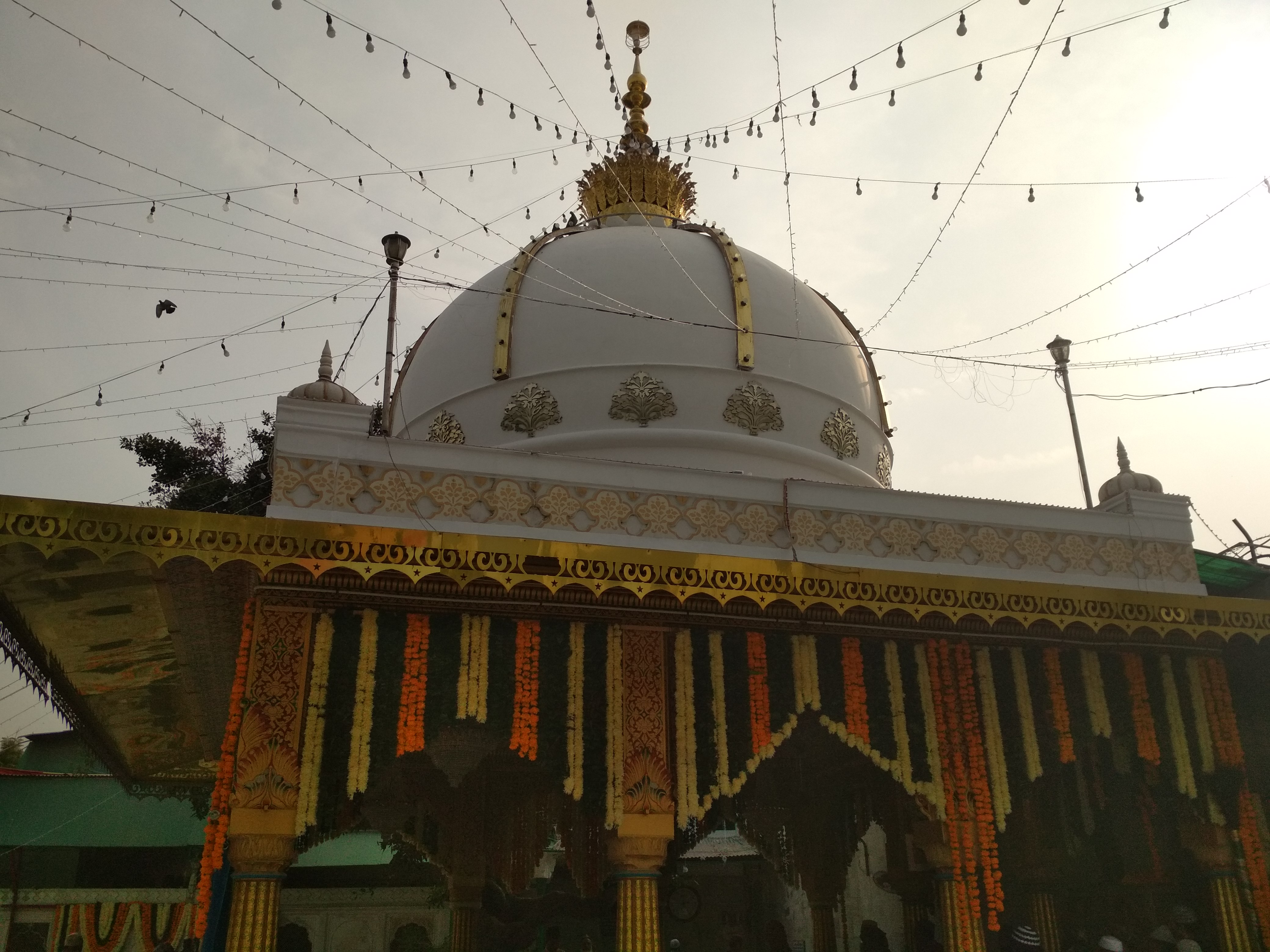 Qutbuddin Bakhtiar Kaki photo