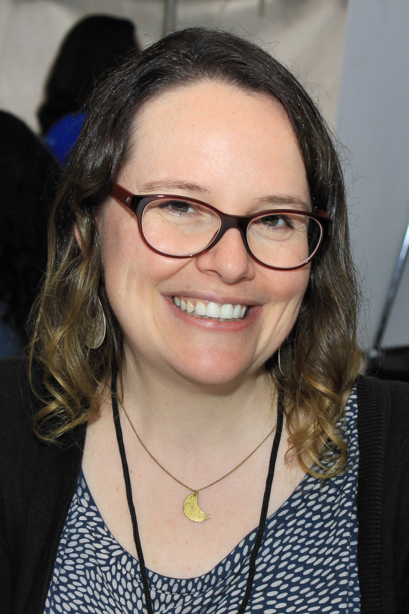 Raina Telgemeier photo