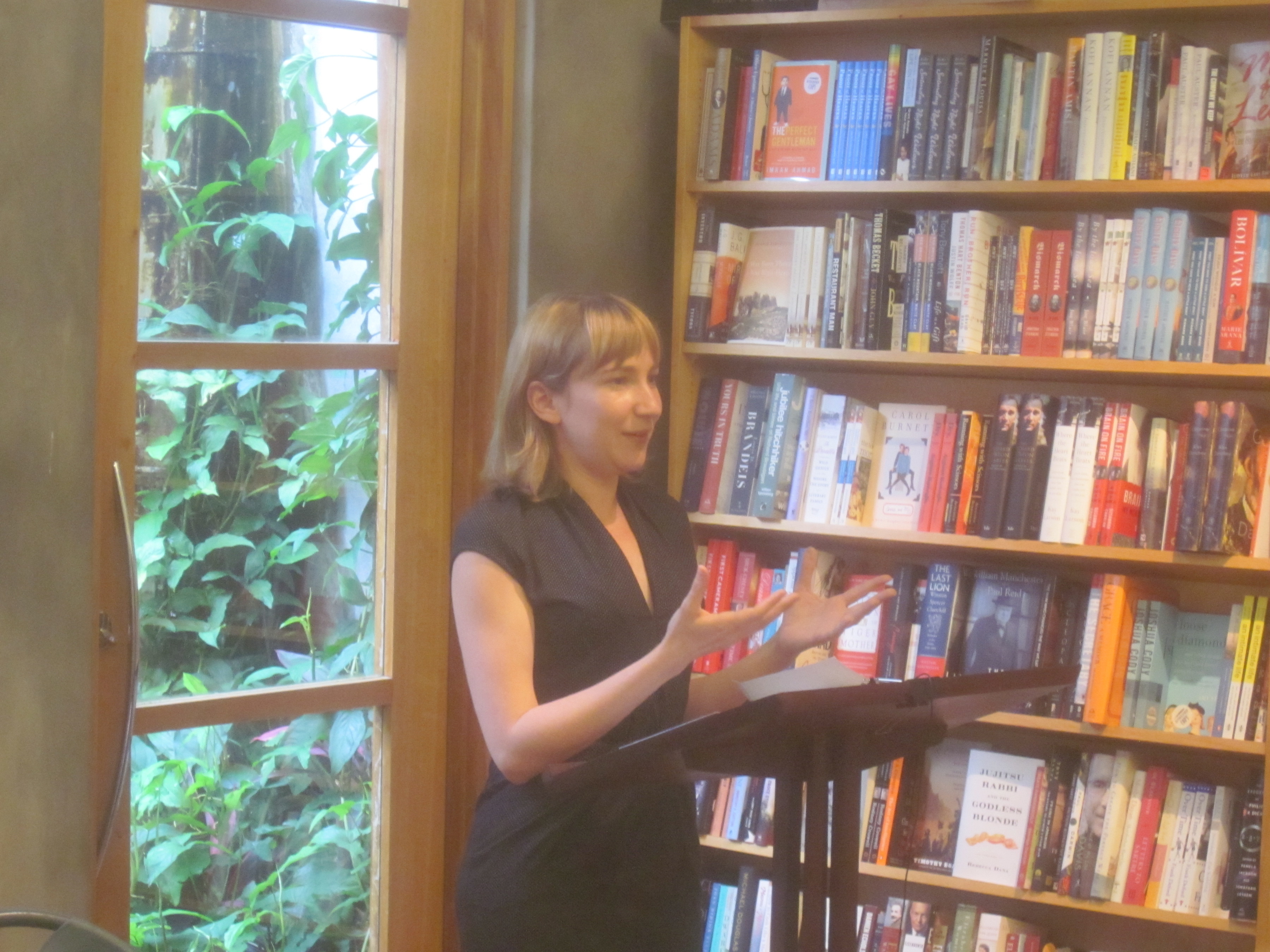 Sheila Heti photo