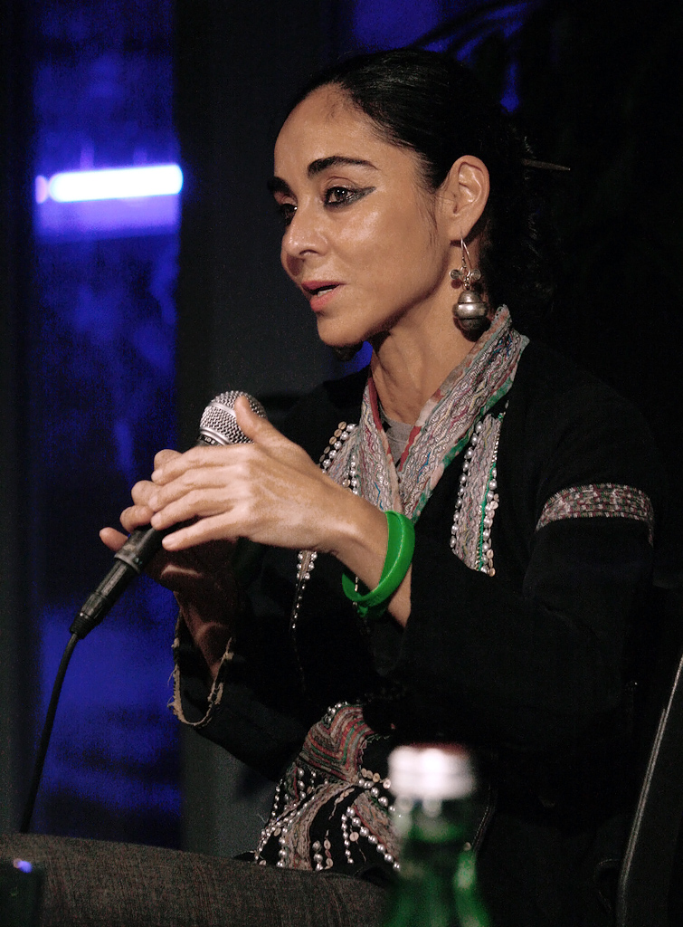 Shirin Neshat Fotografia