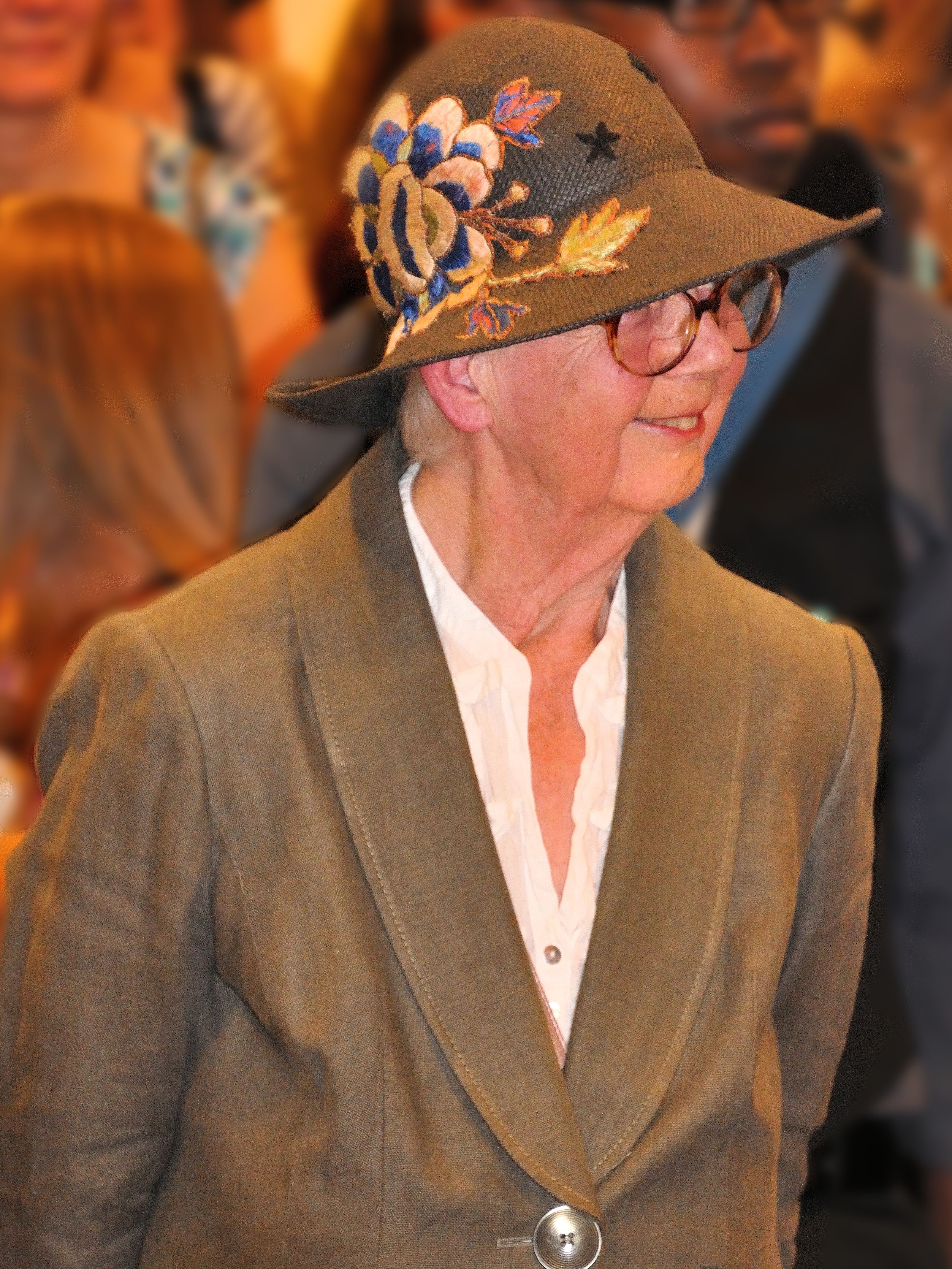 Shirley Hughes photo