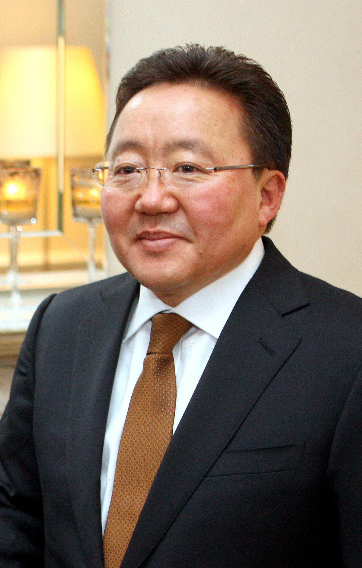 Tsakhiagiyn Elbegdorj photo