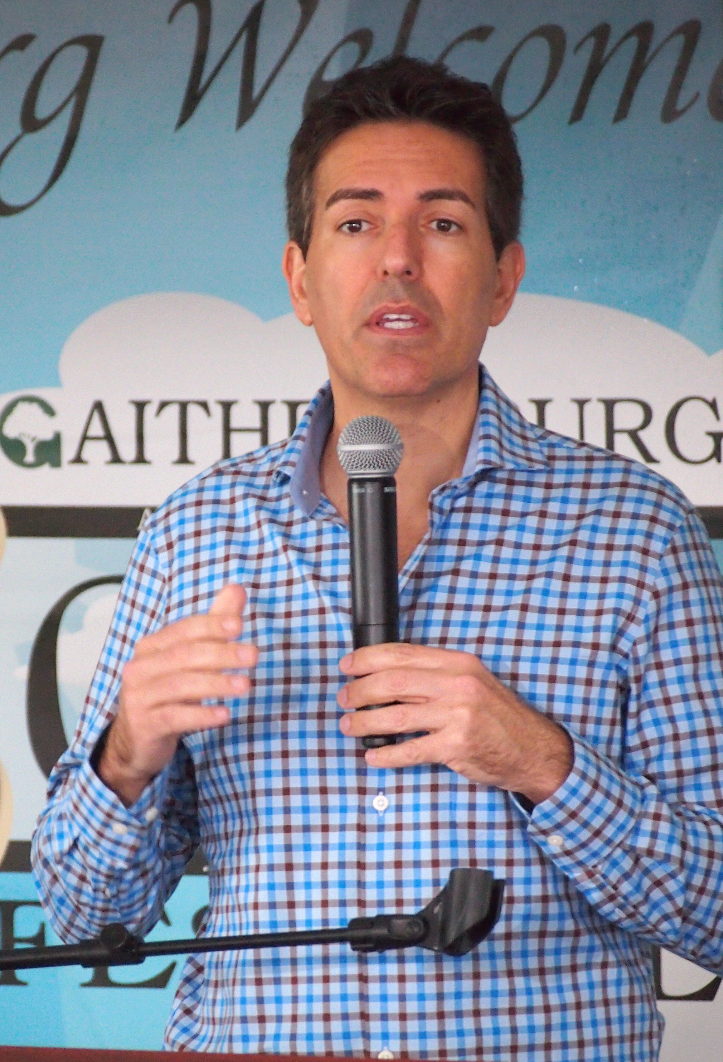 Wayne Pacelle photo